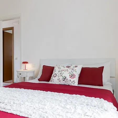 Διαμέρισμα Faro Voltiano - 5 Stelle Elegante Wifi